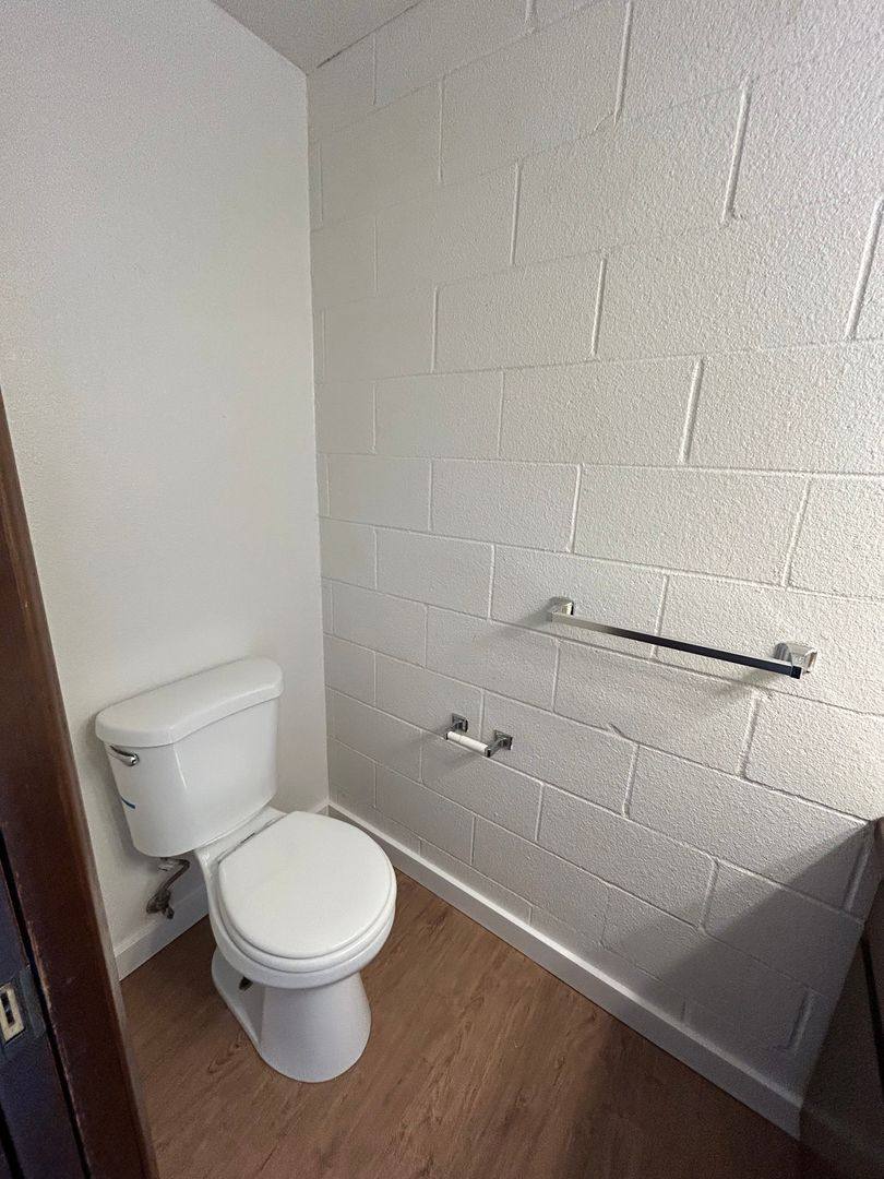 Apartment for rent at 111 Beacon Hill Dr, Longview, WA 98632