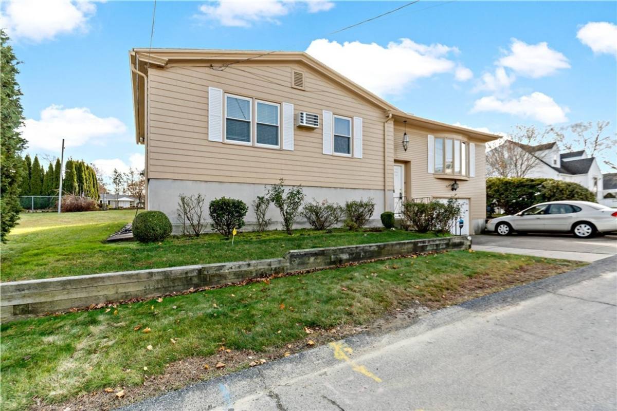 House for rent at 51 Bellevue Ave, North Providence, RI 02911