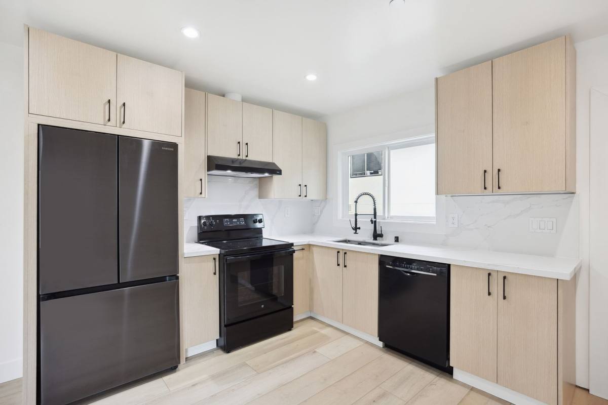 Apartment for rent at 19 Knoll Lane, Mill Valley, CA 94941