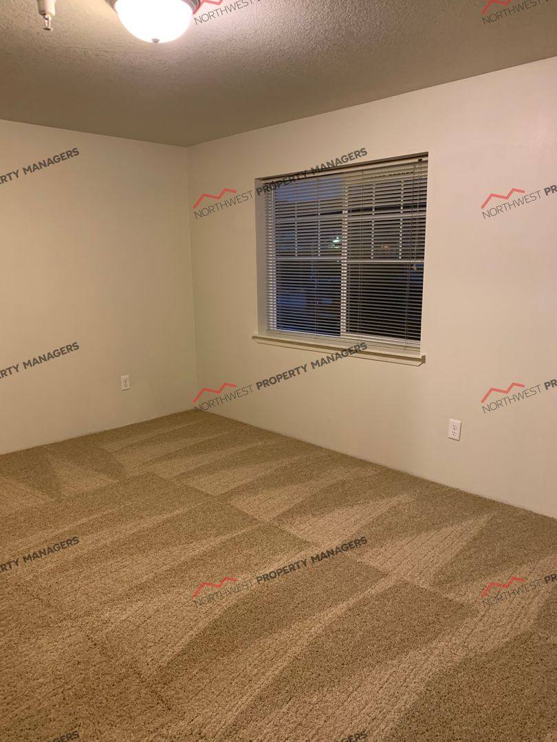 Apartment for rent at 218 SW 15th Ave, Battle Ground, WA 98604