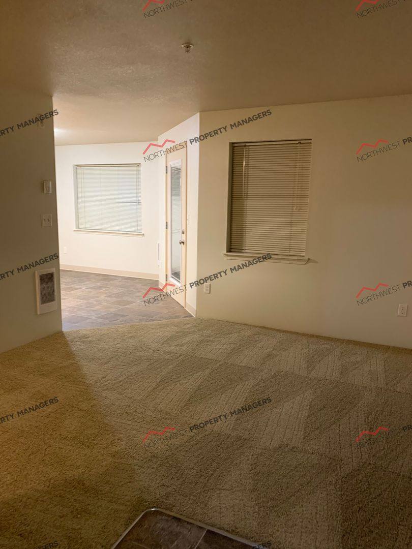 Apartment for rent at 218 SW 15th Ave, Battle Ground, WA 98604