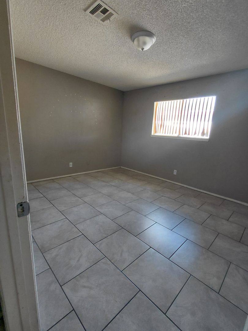 Townhouse for rent at 111 Greenbriar Way, Las Vegas, NV 89121