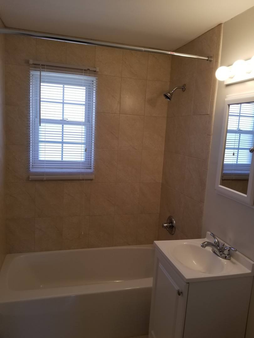Apartment for rent at 37 Fairway Dr, Wethersfield, CT 06129
