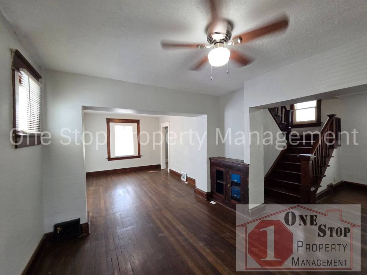House for rent at 5901 Lexington Ave, Kansas City, MO 64123