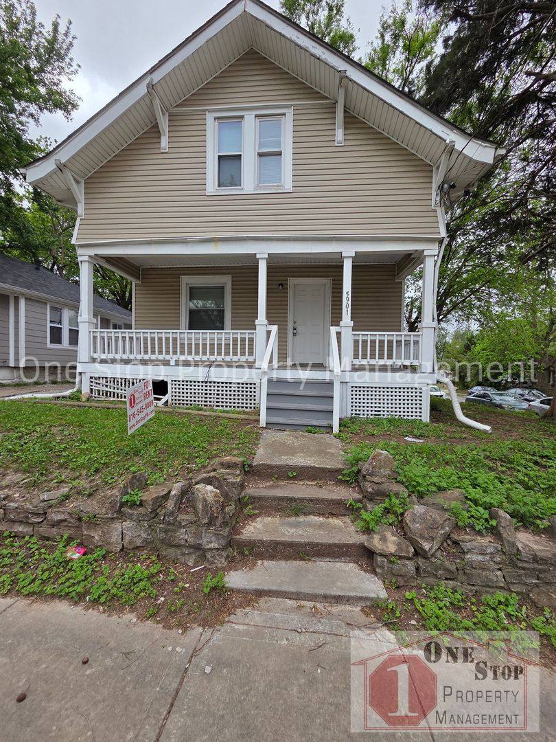 House for rent at 5901 Lexington Ave, Kansas City, MO 64123