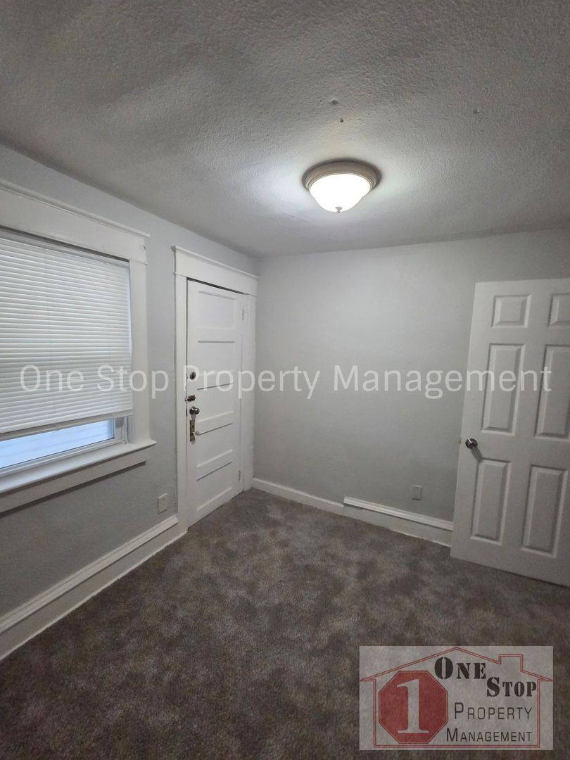 House for rent at 5901 Lexington Ave, Kansas City, MO 64123