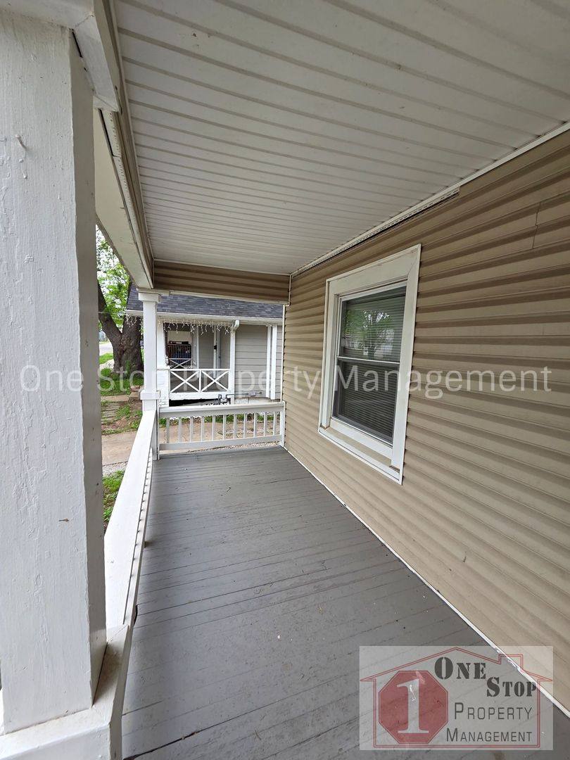House for rent at 5901 Lexington Ave, Kansas City, MO 64123