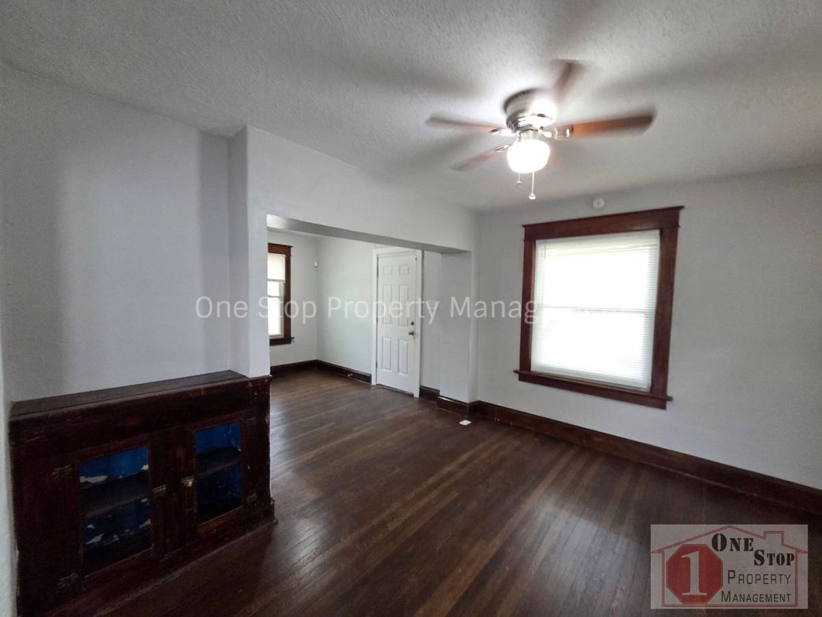 House for rent at 5901 Lexington Ave, Kansas City, MO 64123