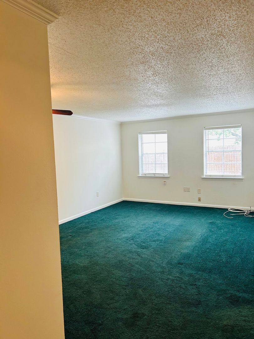 Apartment for rent at 4735 Government St, Baton Rouge, LA 70806
