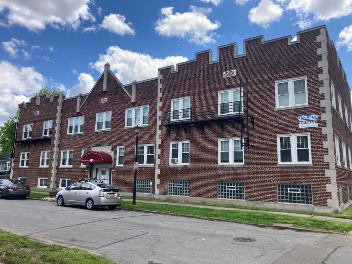Apartment for rent at 149 Devonshire, Rochester, NY 14619