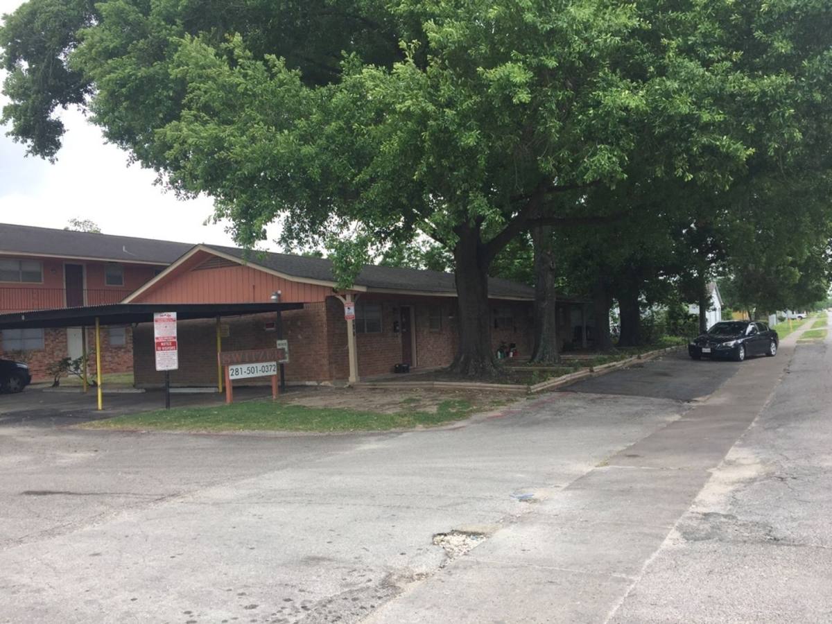 Apartment for rent at 1726 Switzer, Houston, TX 77029