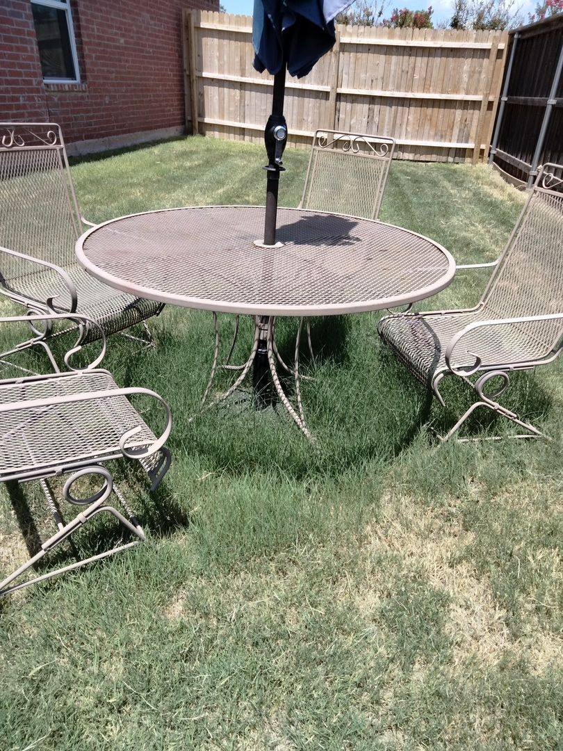 House for rent at 100 N Creek Dr, Sherman, TX 75092