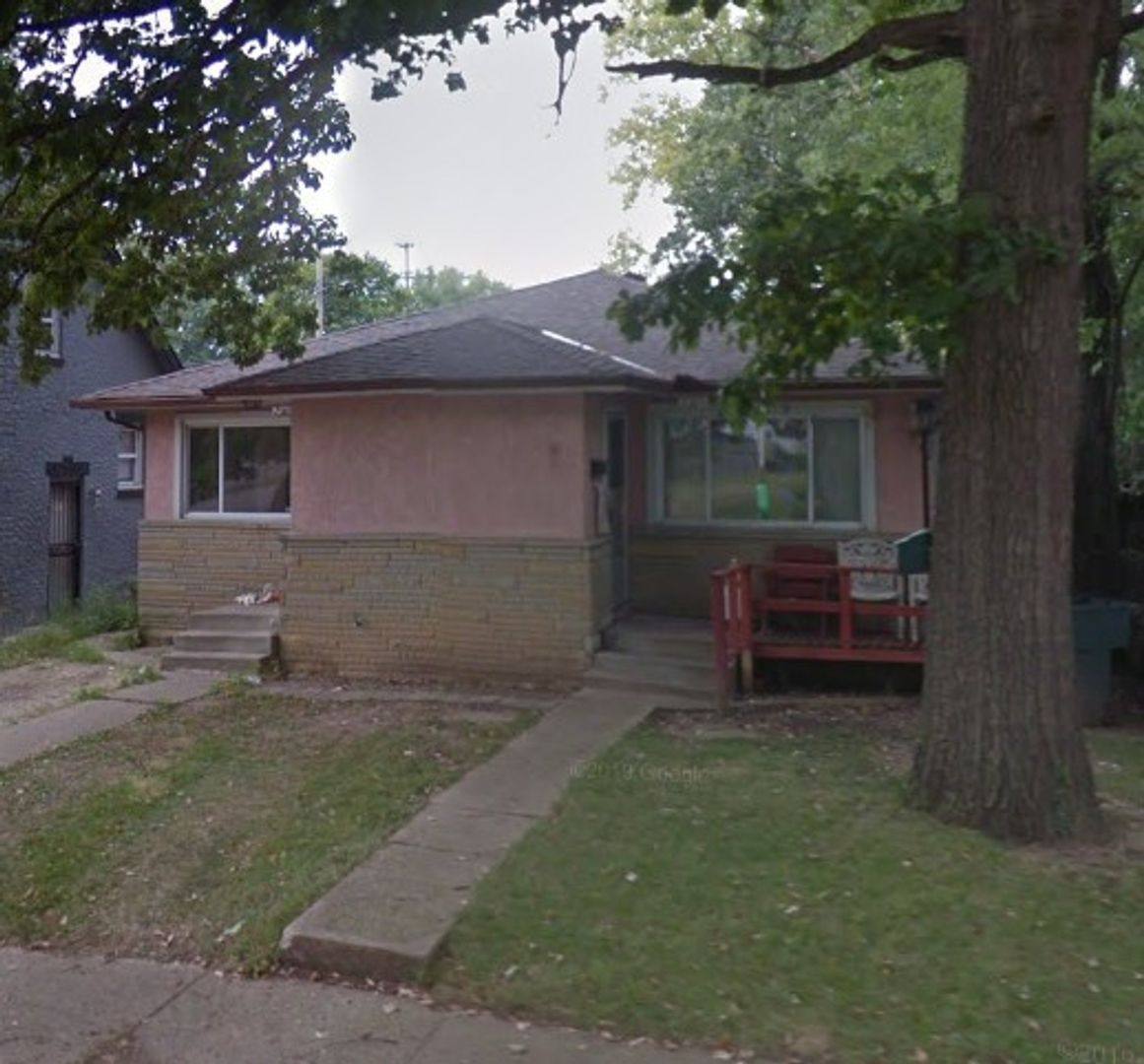 Apartment for rent at 2203-2205 McGuffey Rd, Columbus, OH 43211