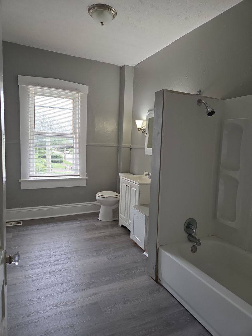 Apartment for rent at 2200 E 5th St, Dayton, OH 45403