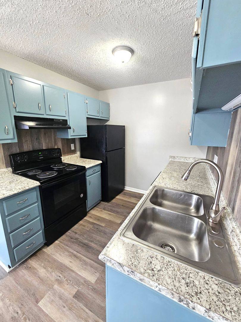 Apartment for rent at 4506 - 4510 Hutton Rd, Knoxville, TN 37912