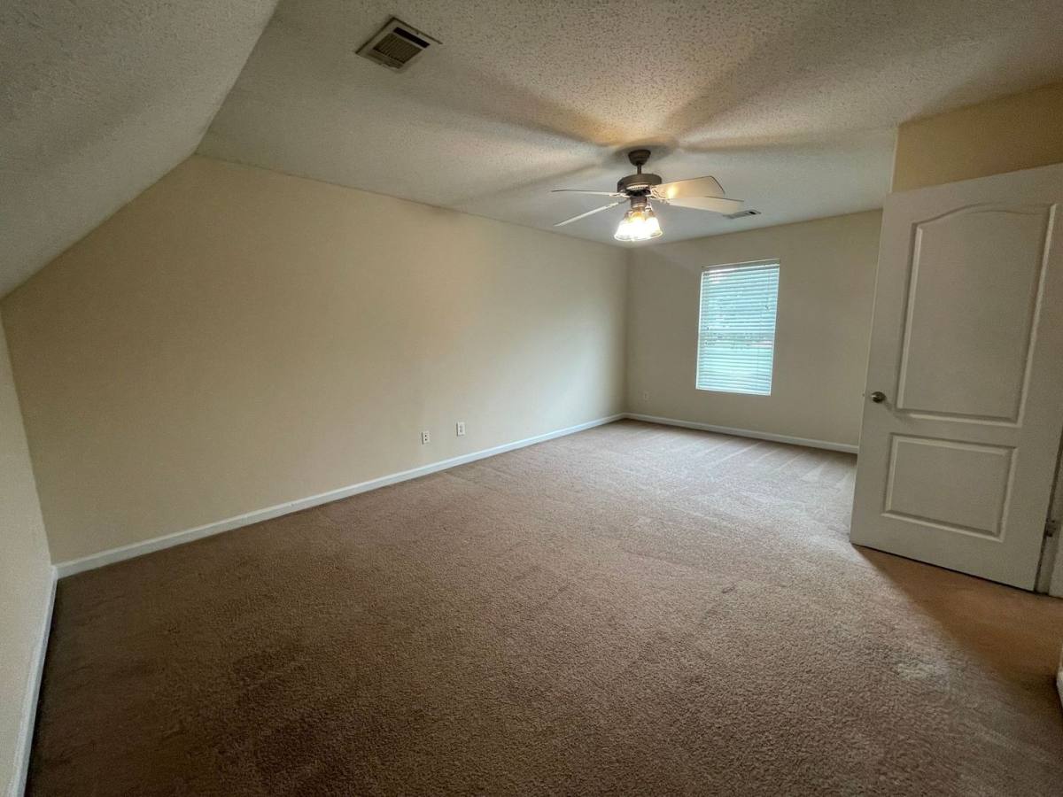 Townhouse for rent at 149 Bridgewater Circle, Athens, GA 30601