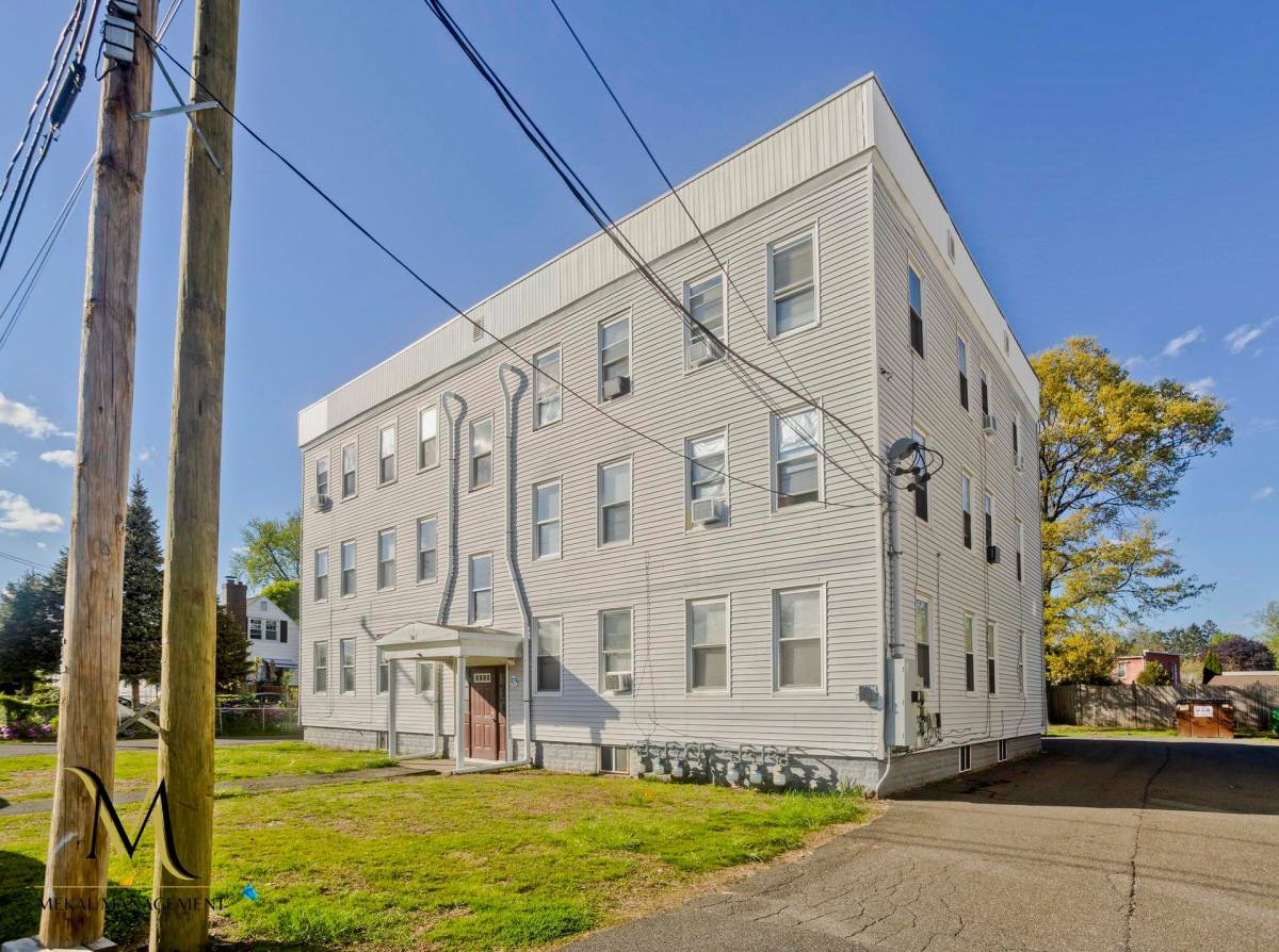 Apartment for rent at 36 Artisan St, Chicopee, MA 01013