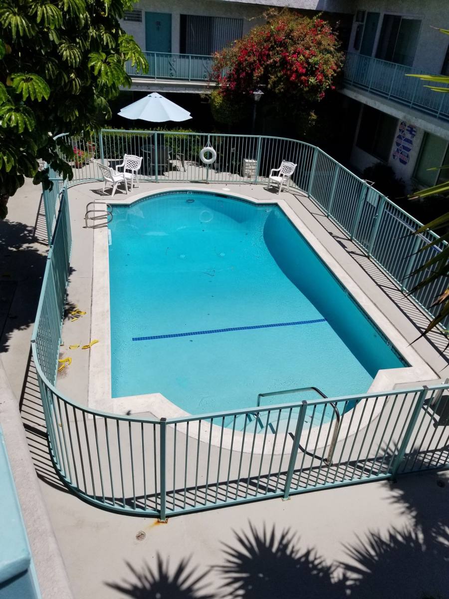 Apartment for rent at 5480 Quakertown Ave, Woodland Hills, CA 91364