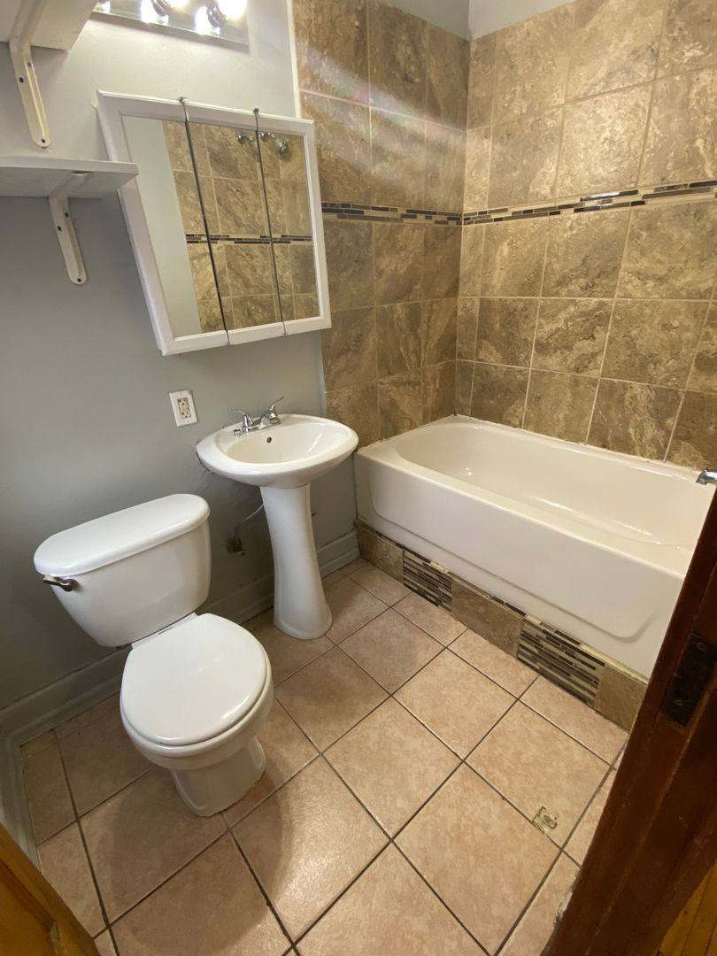 Apartment for rent at 1818 Park Ave S, Minneapolis, MN 55404