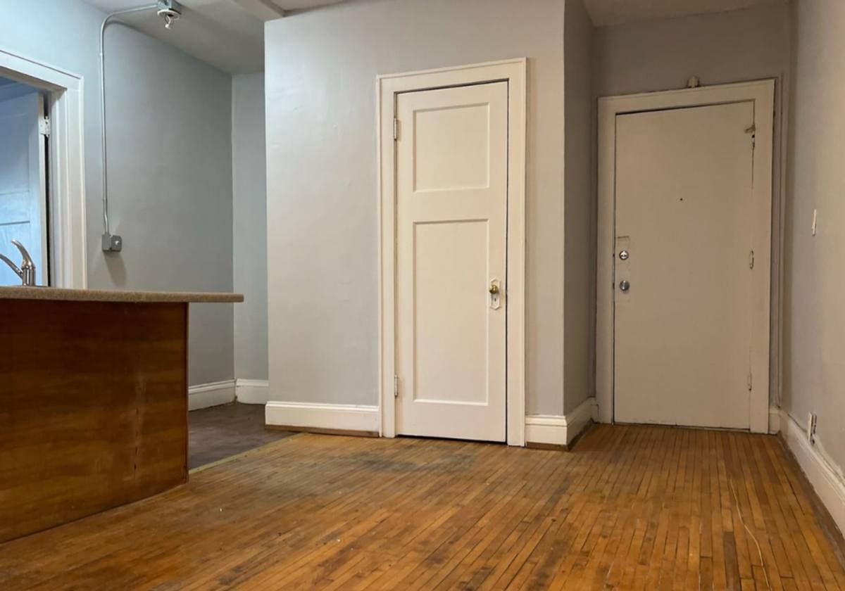 Apartment for rent at 1818 Park Ave S, Minneapolis, MN 55404
