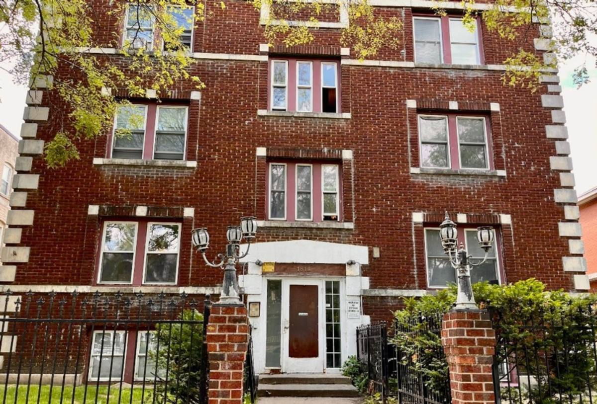 Apartment for rent at 1818 Park Ave S, Minneapolis, MN 55404