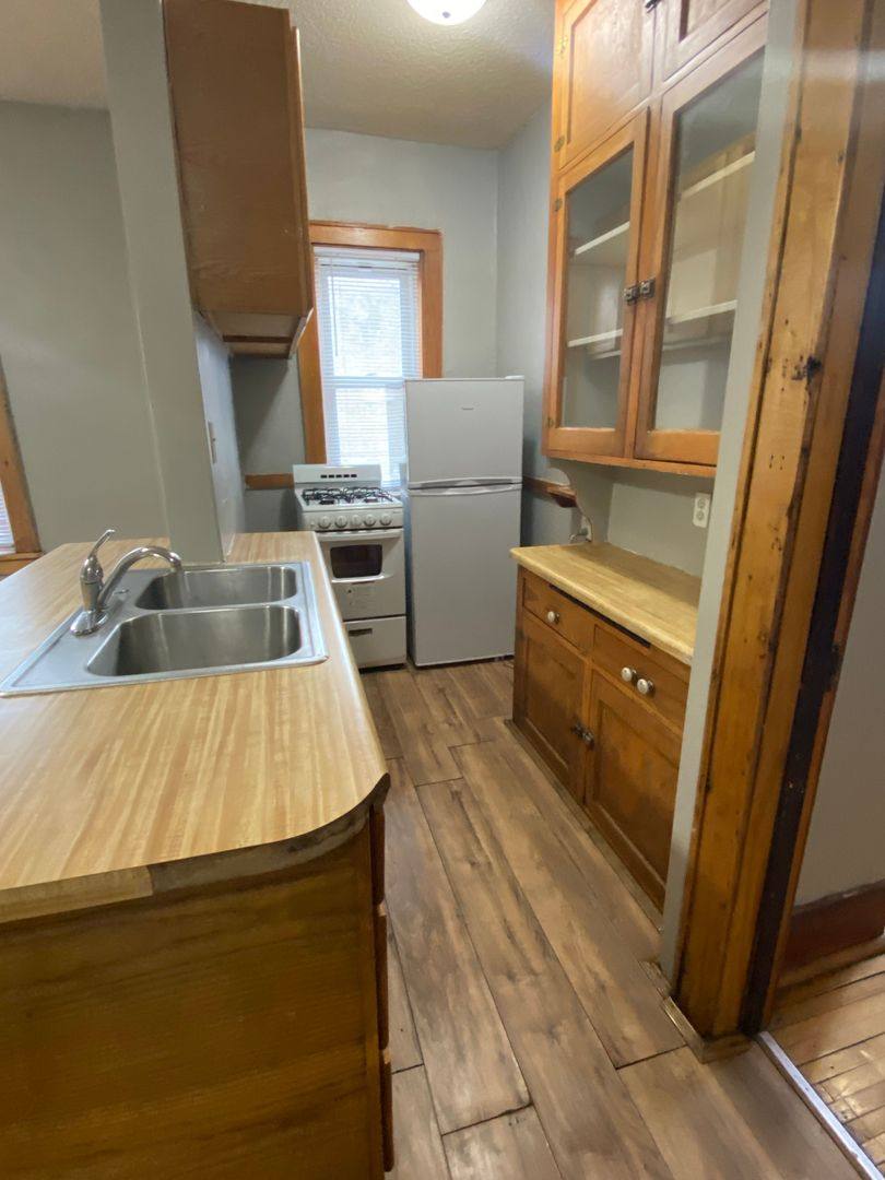 Apartment for rent at 1818 Park Ave S, Minneapolis, MN 55404