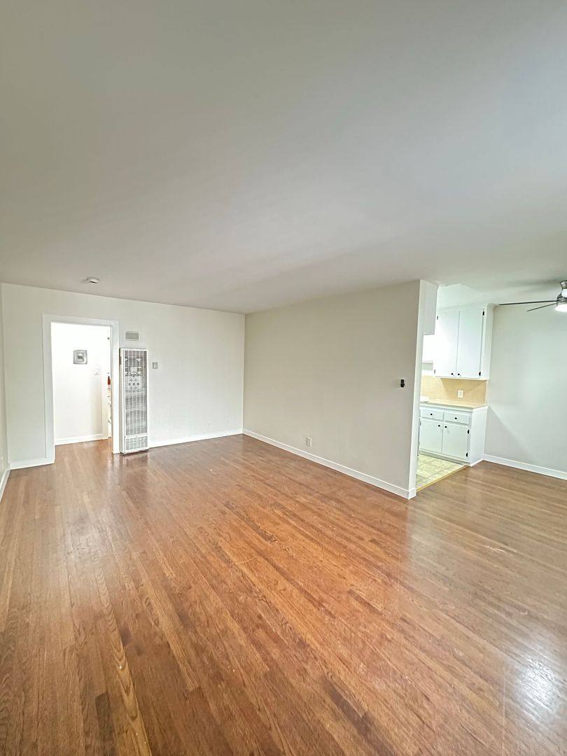 Apartment for rent at 1015 E Appleton St, Long Beach, CA 90802