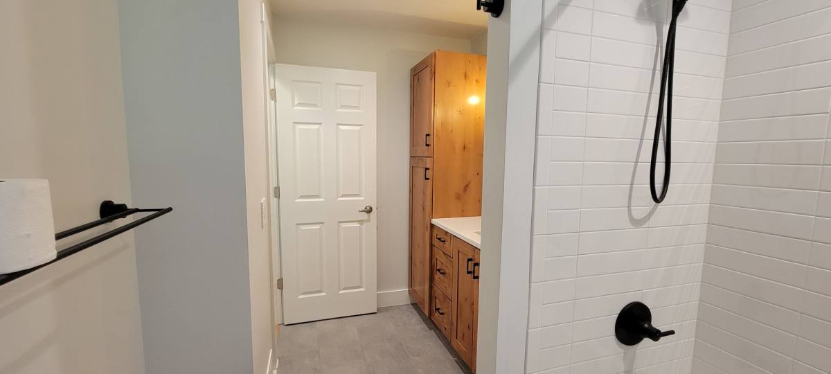 House for rent at 8892 Sunset W, Traverse City, MI 49686