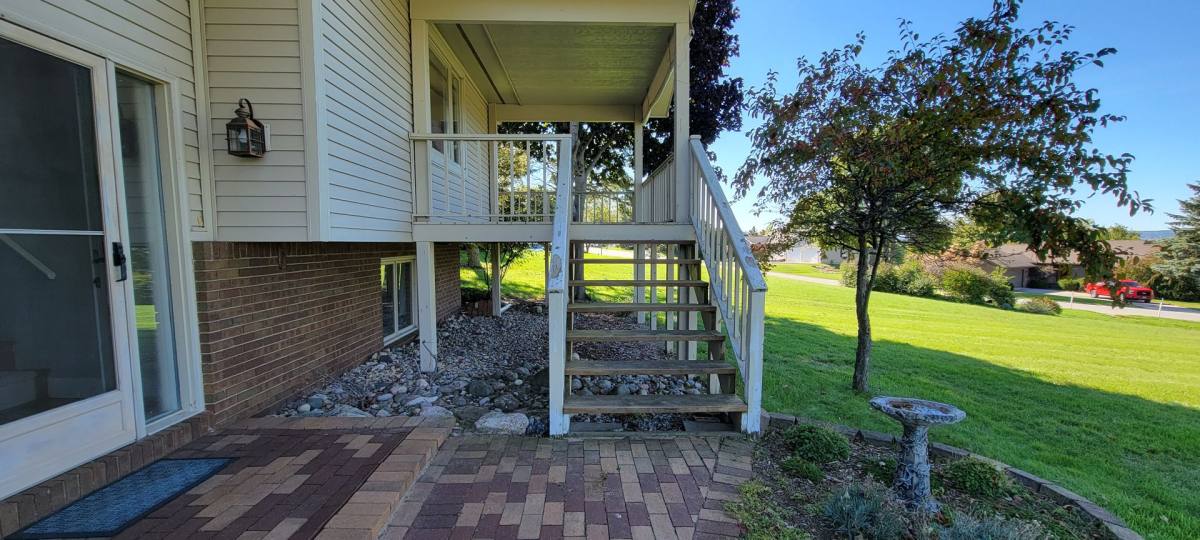 House for rent at 8892 Sunset W, Traverse City, MI 49686
