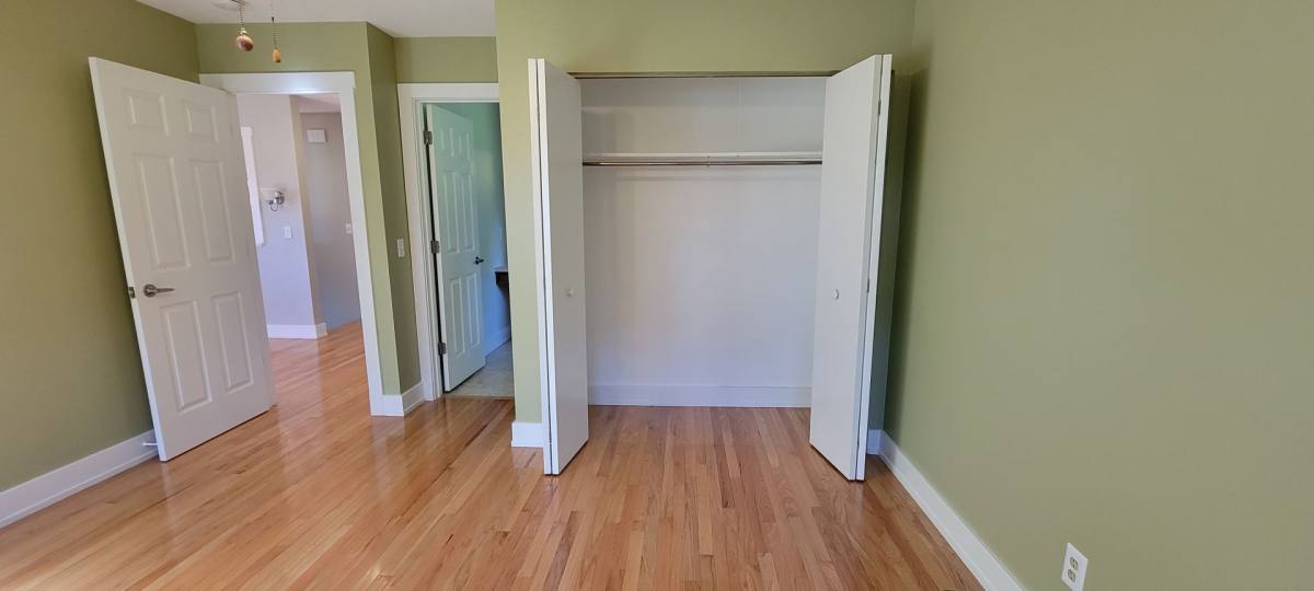 House for rent at 8892 Sunset W, Traverse City, MI 49686