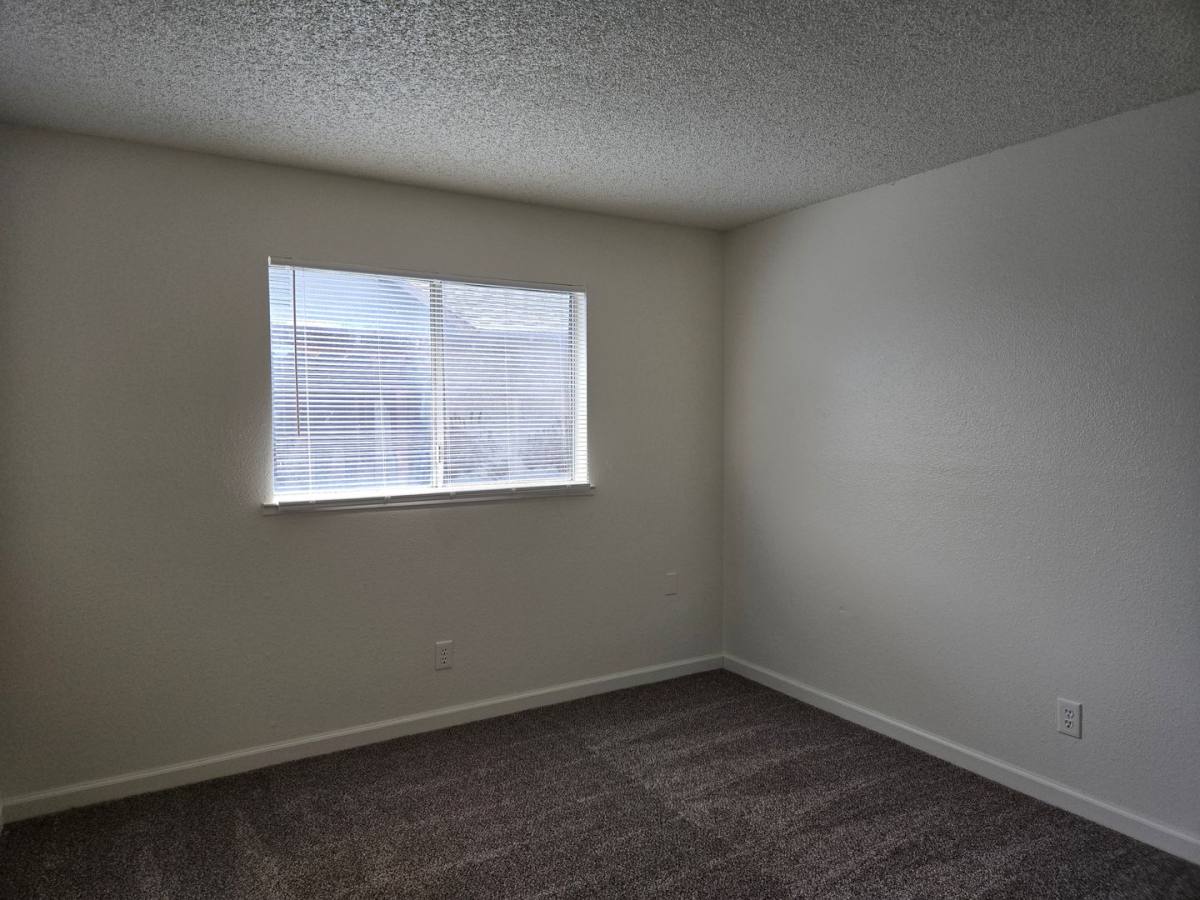 House for rent at 545 Bluefield Ave, Turlock, CA 95382