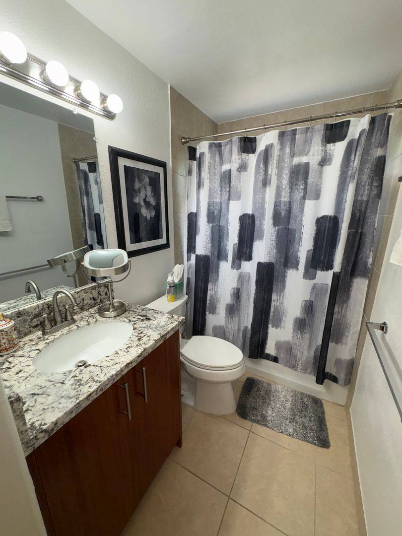 Condo for rent at 75-6081 Alii Dr, Kailua Kona, HI 96740