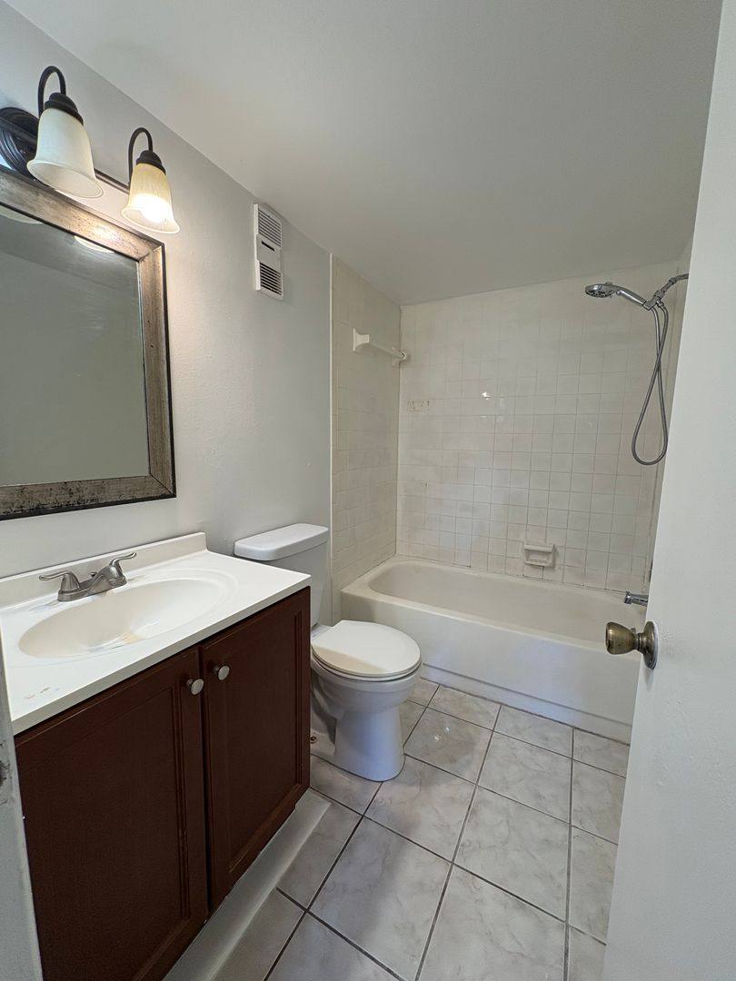 Condo for rent at 944 Lake Destiny Rd, Altamonte Springs, FL 32714