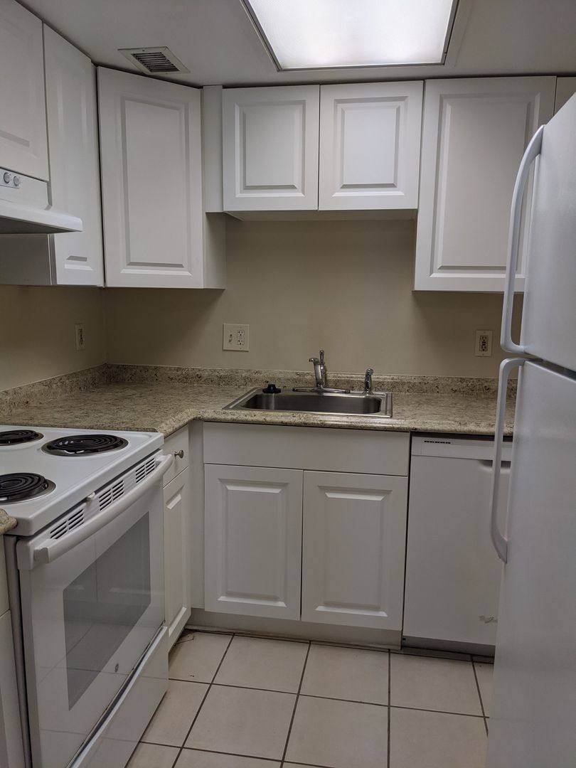 Condo for rent at 944 Lake Destiny Rd, Altamonte Springs, FL 32714