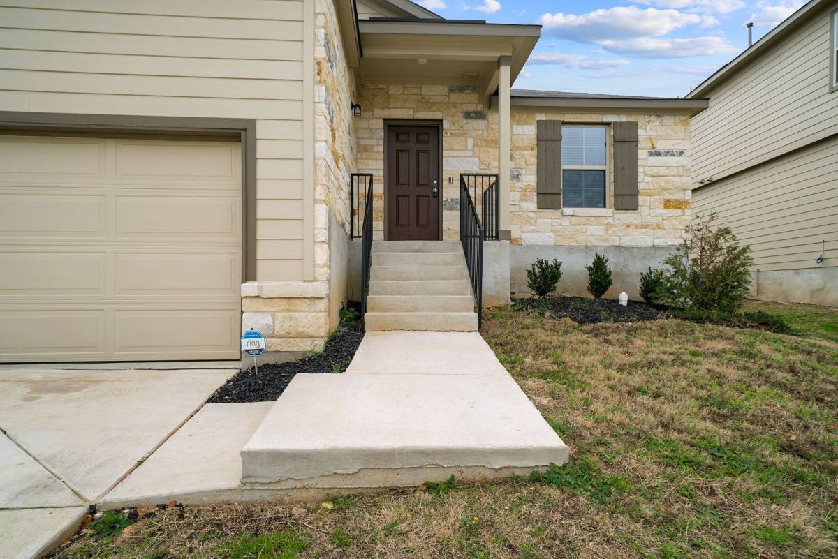 House for rent at 6106 Rio Piedra Dr, San Antonio, TX 78247