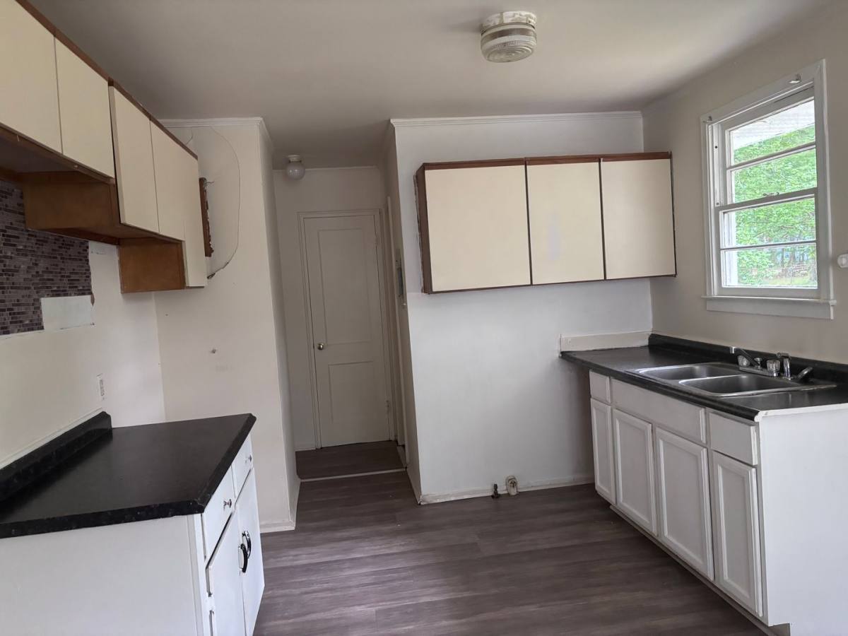 House for rent at 2317 Briarfield Rd, Kinston, NC 28501