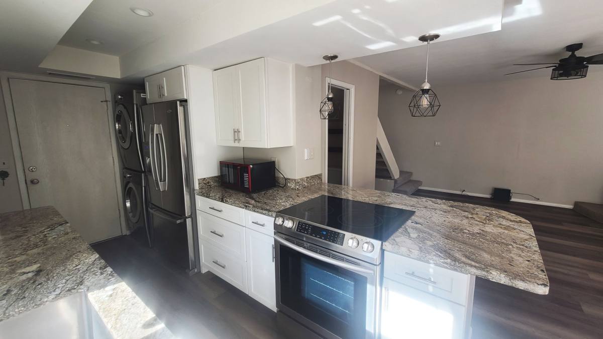 Townhouse for rent at 8645 S 51st St, Phoenix, AZ 85044