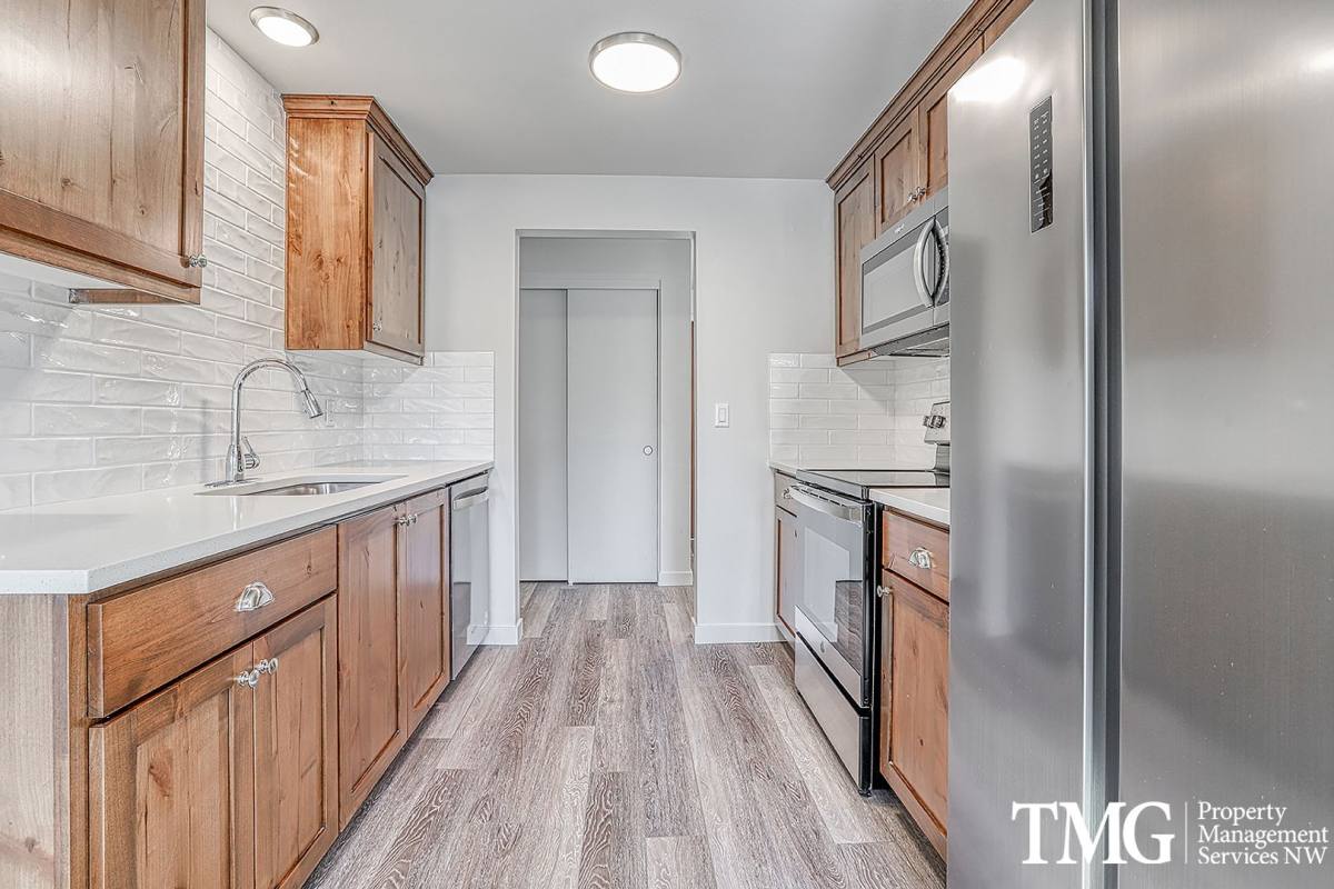 Apartment for rent at 1914 E Mill Plain Blvd, Vancouver, WA 98661