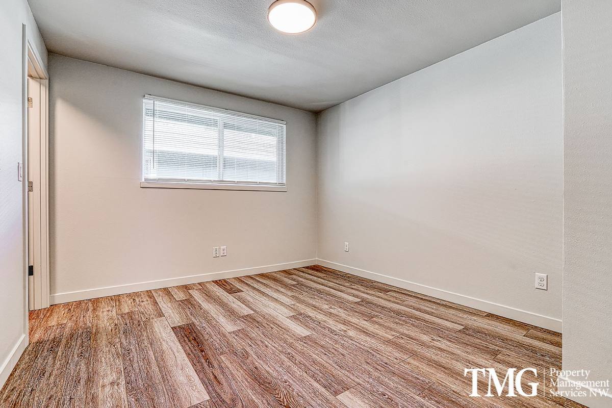 Apartment for rent at 1914 E Mill Plain Blvd, Vancouver, WA 98661