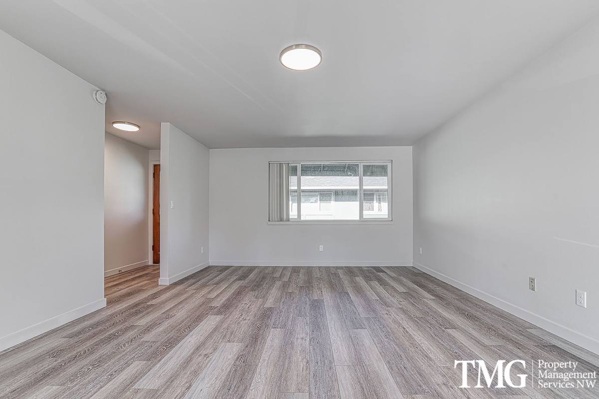 Apartment for rent at 1914 E Mill Plain Blvd, Vancouver, WA 98661