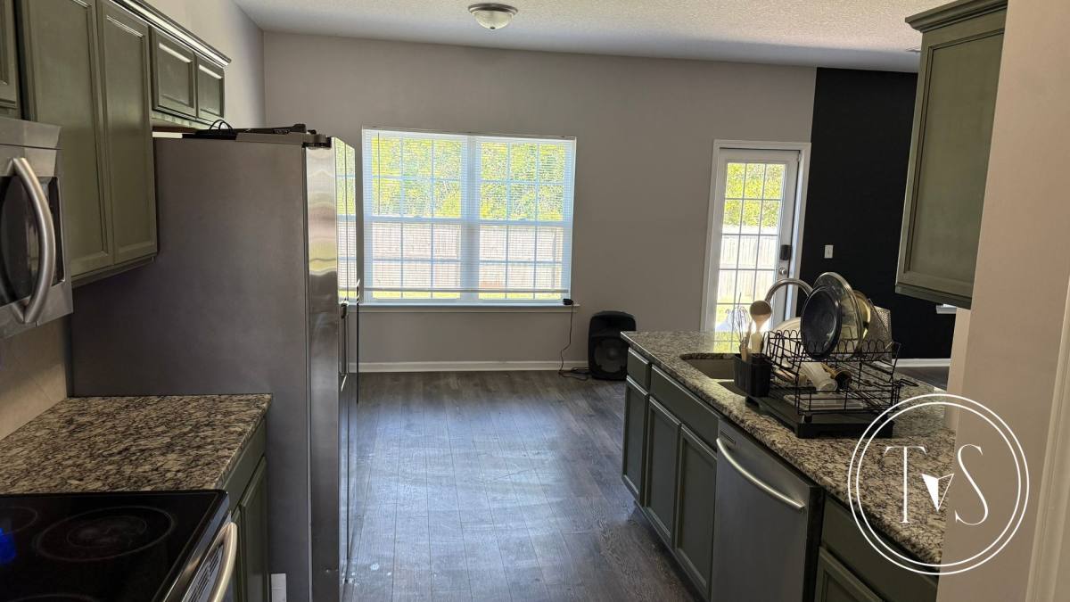 House for rent at 465 Huntington Dr NE, Ludowici, GA 31316