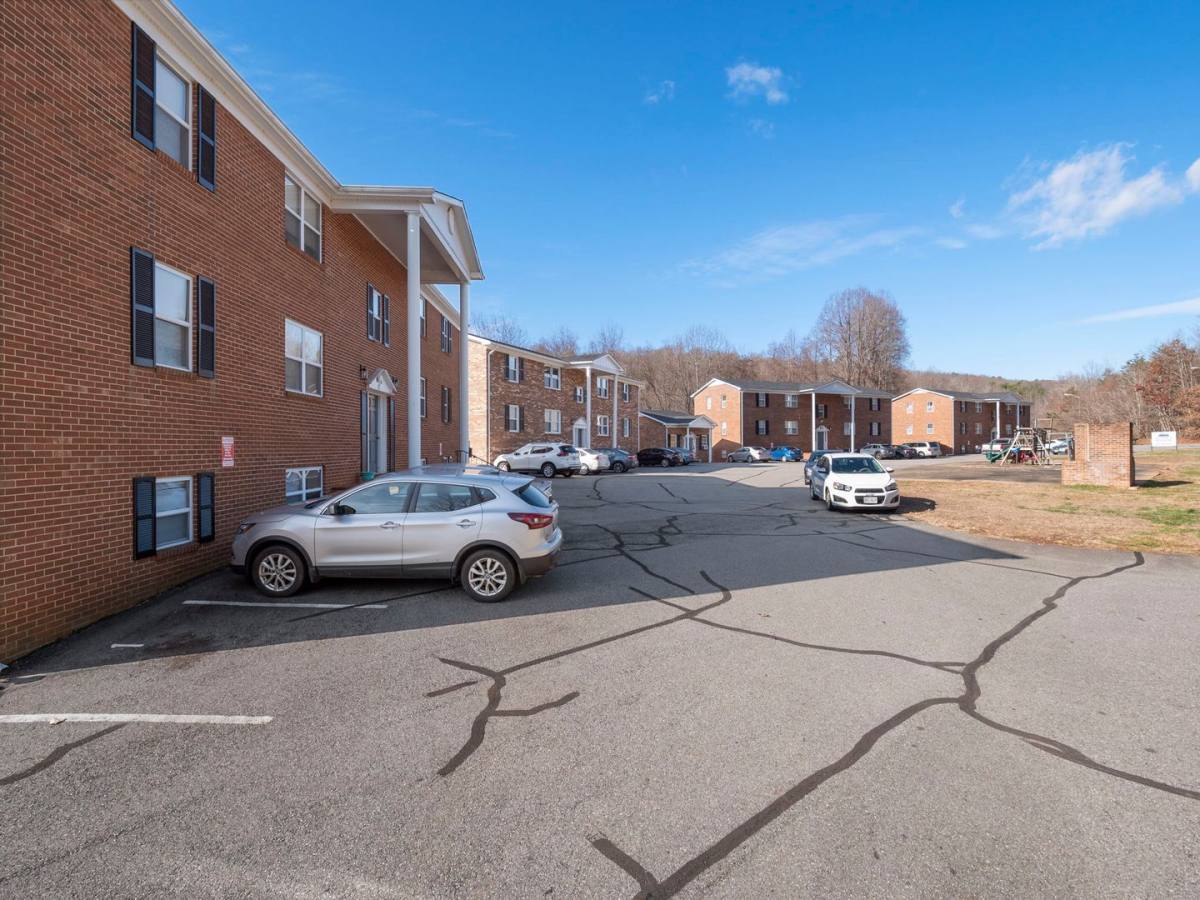 Apartment for rent at 217 Pine St, Stuart, VA 24171