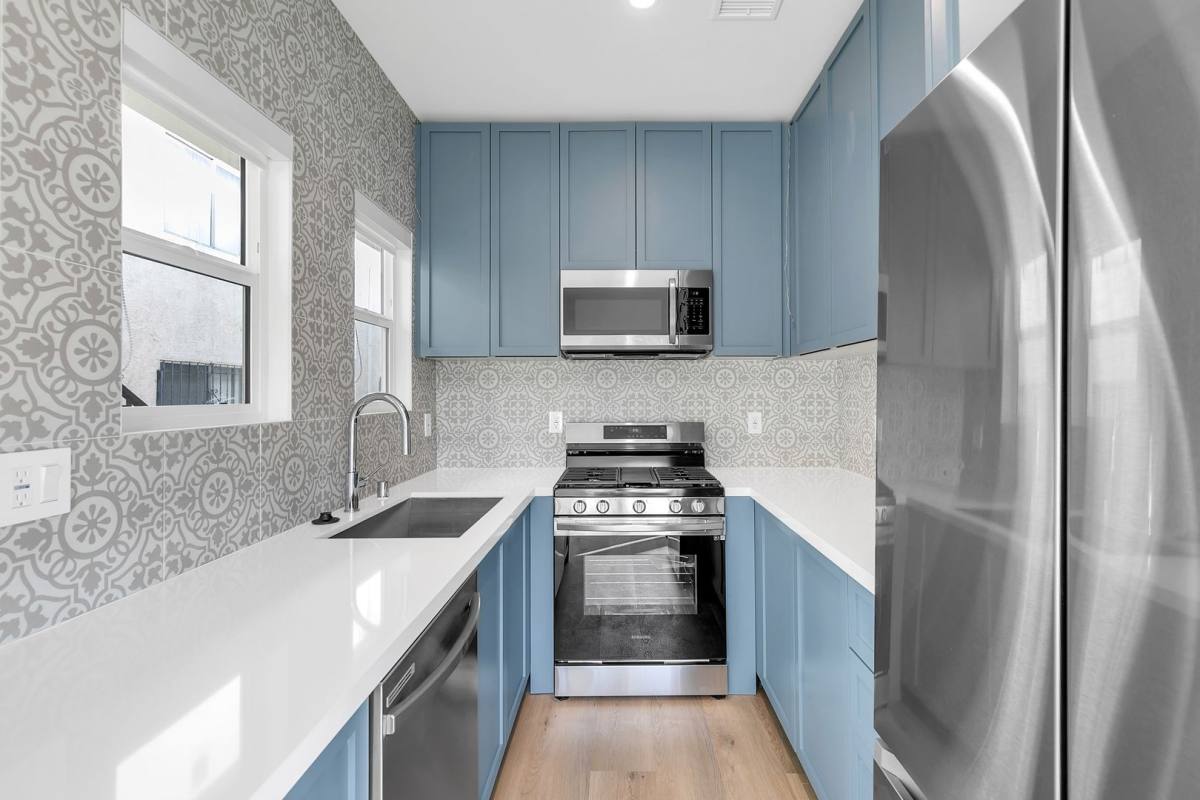 Apartment for rent at 1174 Madison Ave, Los Angeles, CA 90029