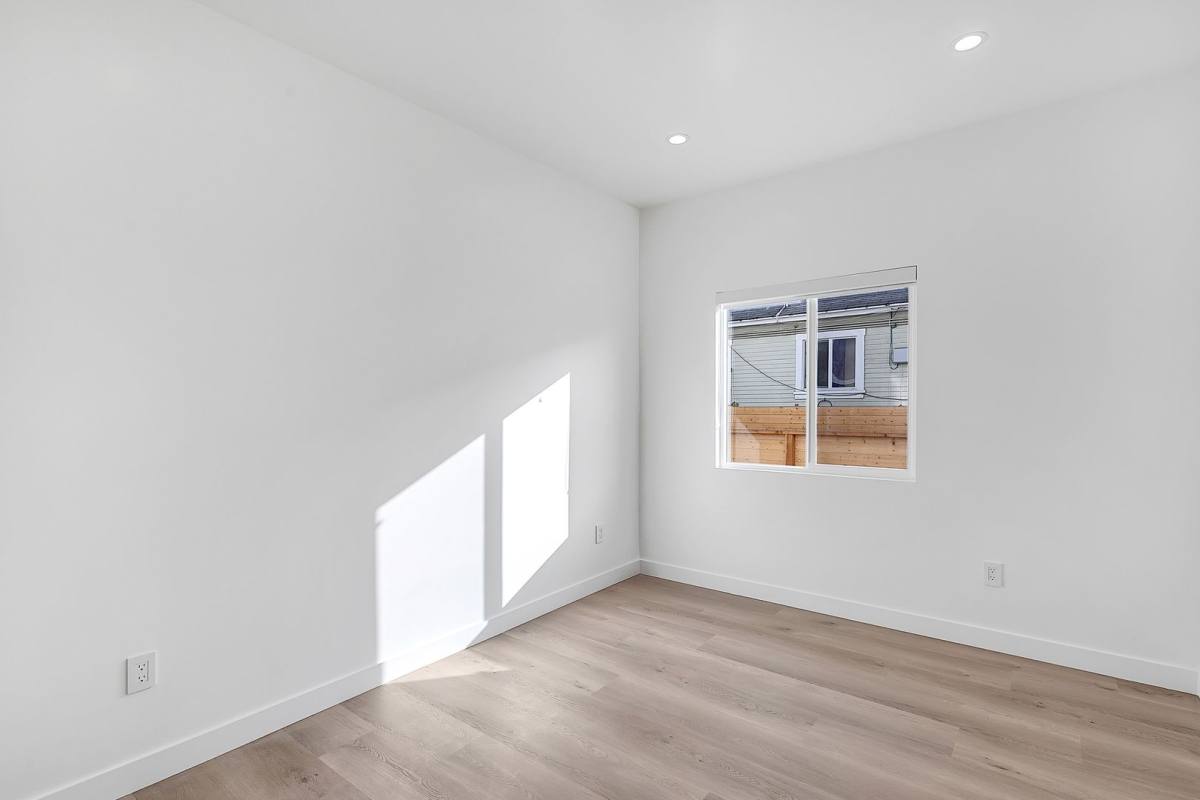 Apartment for rent at 1174 Madison Ave, Los Angeles, CA 90029
