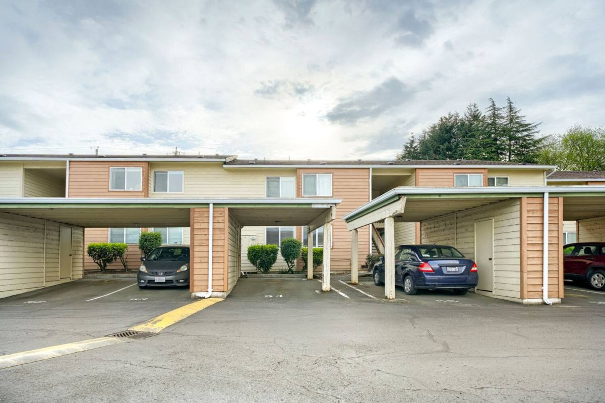 Condo for rent at 23613 112th Ave SE, Kent, WA 98031