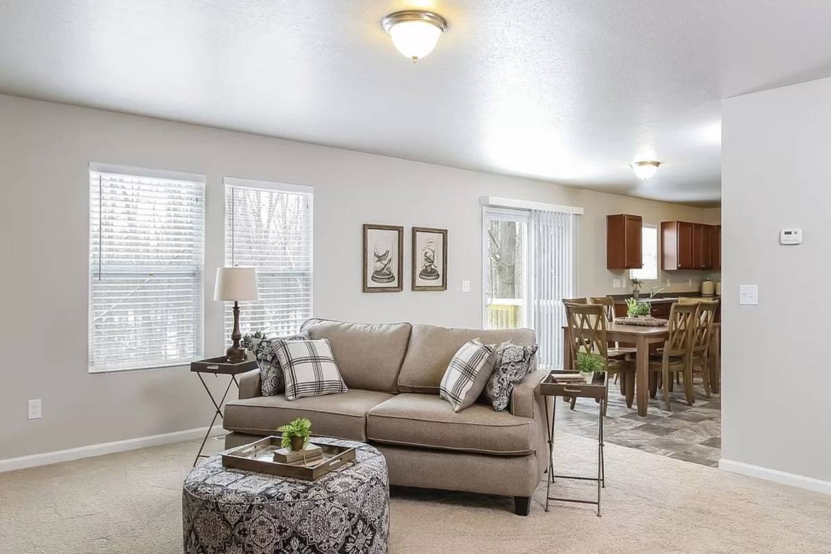 House for rent at 1040 Broken Ridge Dr, Lansing, MI 48917