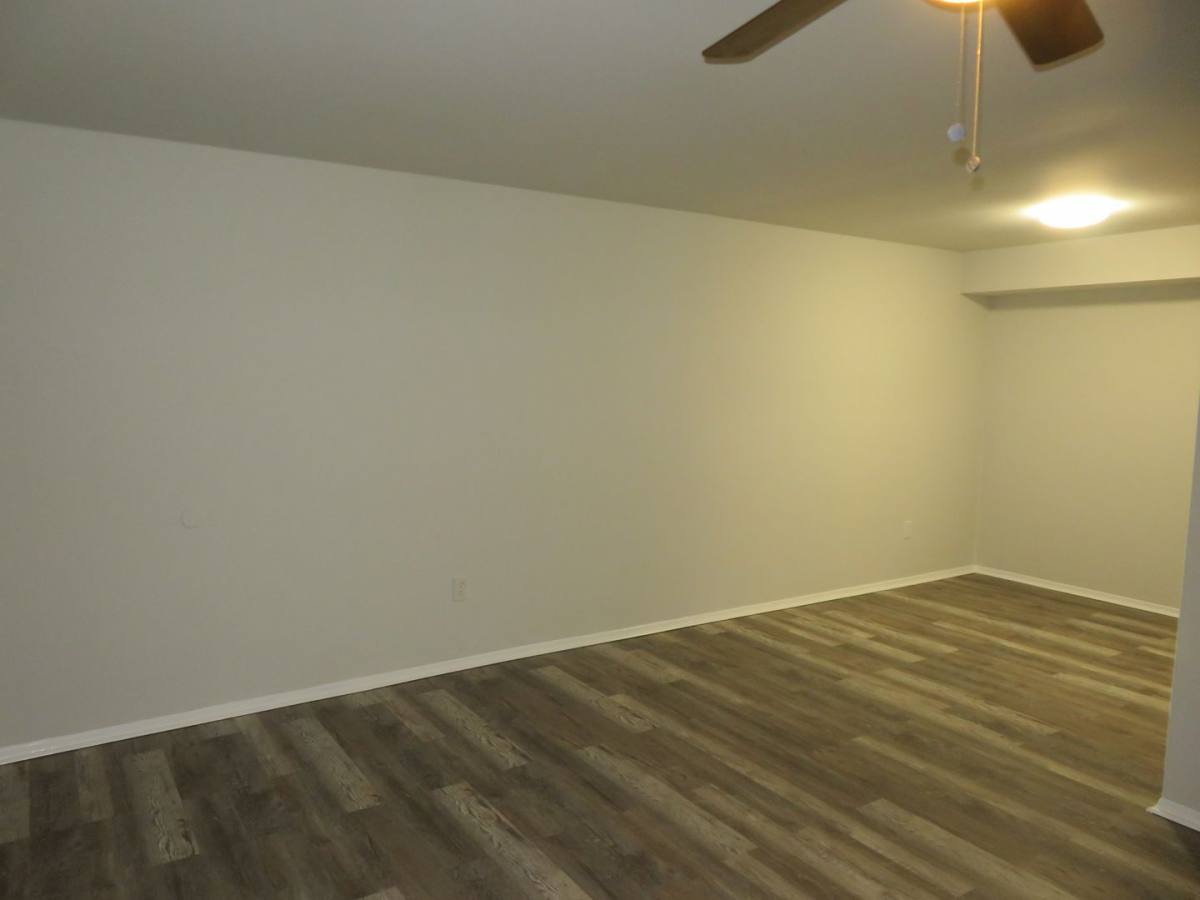 Apartment for rent at 1100 Lakeview Ave, Colonial Heights, VA 23834