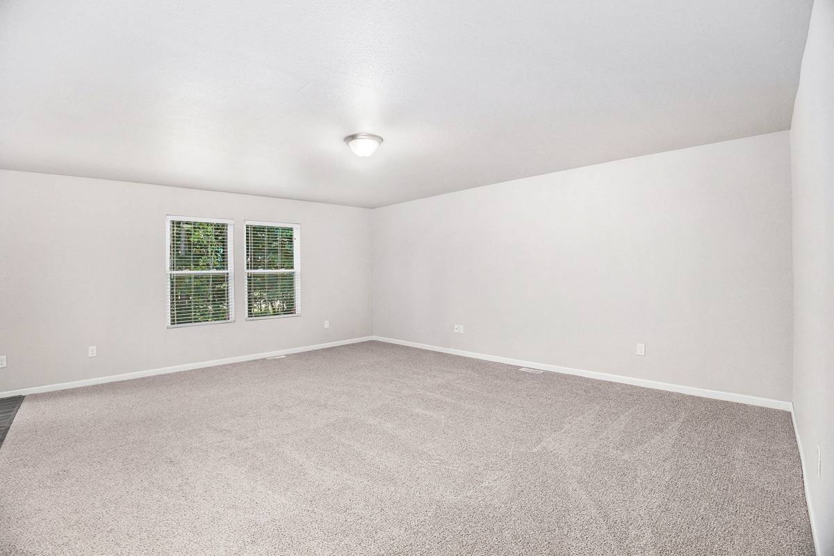 House for rent at 1048 Broken Ridge Dr, Lansing, MI 48917