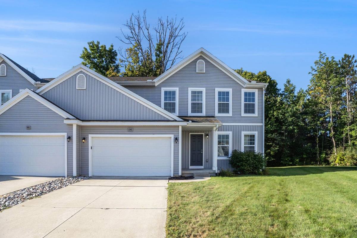 House for rent at 1048 Broken Ridge Dr, Lansing, MI 48917