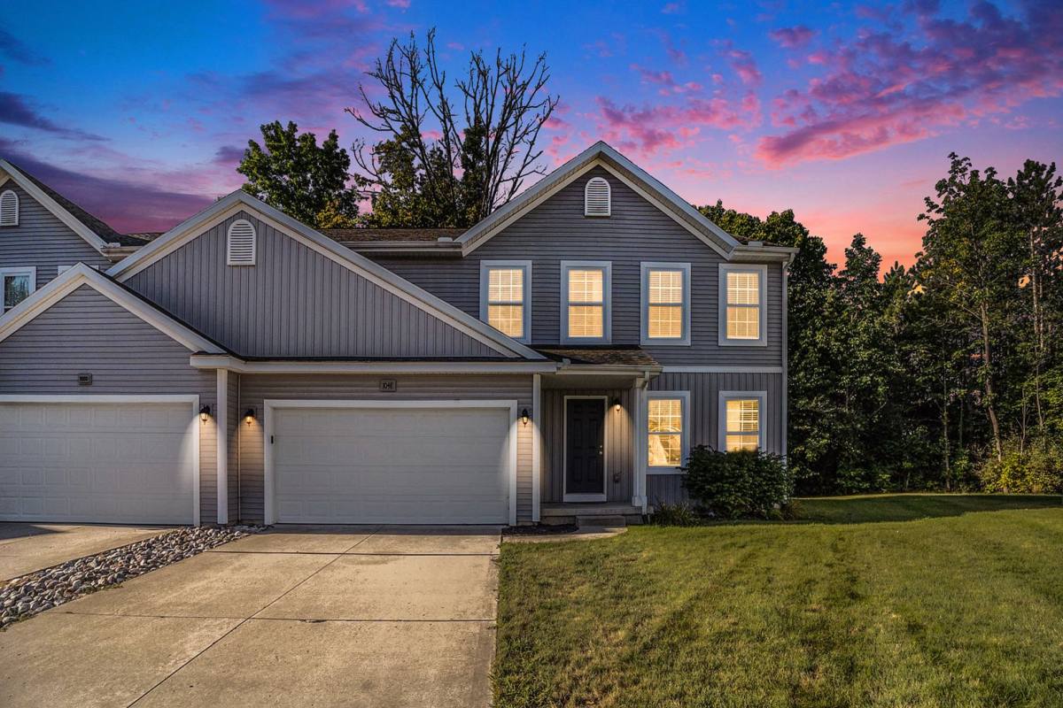 House for rent at 1048 Broken Ridge Dr, Lansing, MI 48917